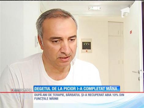 A dat degetul de la picior pentru a-şi salva mâna