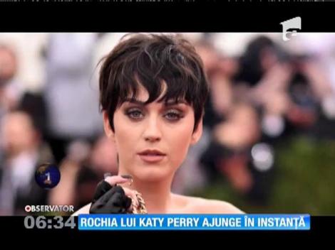Rochia purtată de Katy Perry, în luna mai, la o gală din New York a ajuns subiect de proces penal