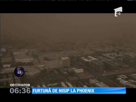 O furtună de nisip a măturat oraşul american Phoenix, din statul Arizona