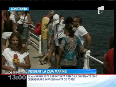 Incident la Ziua Marinei Române. O adolescentă a căzut peste o balustradă şi s-a lovit la cap
