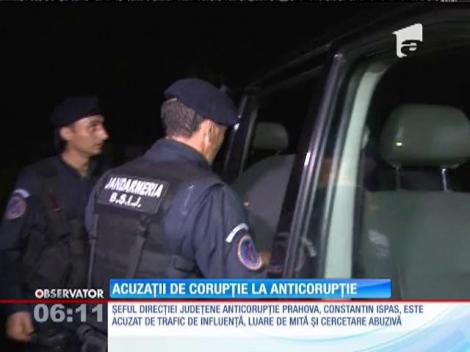 Poliţişti din Prahova, acuzaţi de corupţie