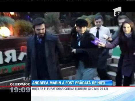 Andreea Marin a fost prădată de hoți. Vedeta a rămas fără o parte din bijuterii