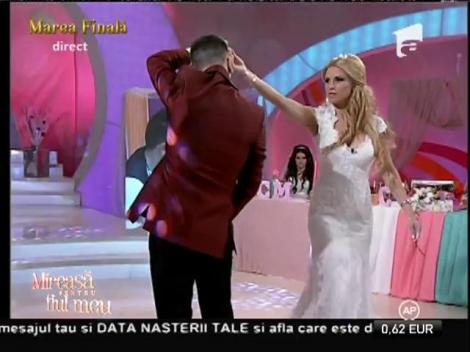 Elly şi Cristian dansează pasional