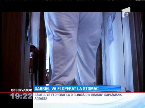 Gabriel, copilul care are 183 de kilograme, va fi operat la stomac