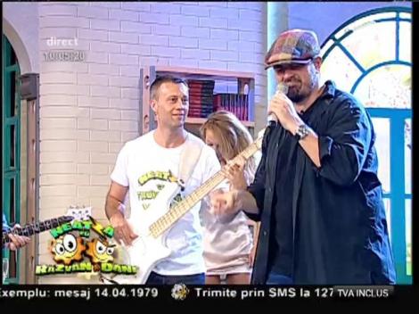 Horia Brenciu îl imită pe Ștefan Bănică Jr.! Vezi aici cum cântă juratul X Factor melodia ”S-o facem lată”