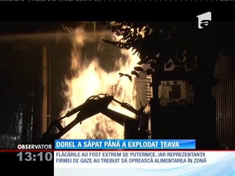 Lucrare banală sfârșită cu o explozie puternică. Muncitorii au lovit cu un utilaj o ţeavă de gaze!