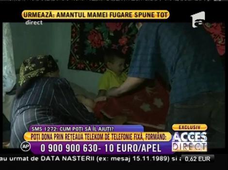 Frățiori abandonați în sărăcie de o mamă care se distrează în Italia!