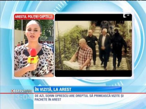 Sorin Oprescu, primarul Capitalei, are dreptul să primească vizite şi pachete în arest