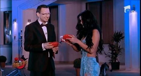 Daniela Crudu: "Tu, Alin, Alin, Alin eşti un băiat fin"