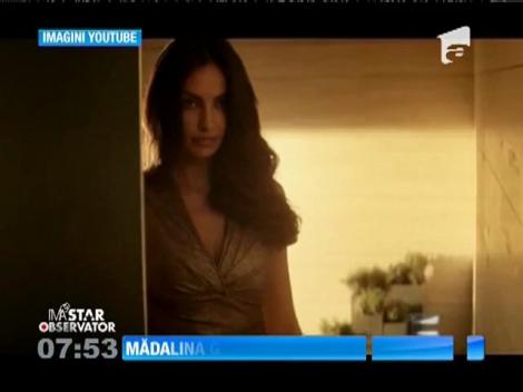 Mădalina Ghenea, surprinsă în ipostaze pasionale cu Cristiano Ronaldo