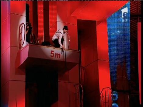 Şerban Copoţ, acest Charlie Chaplin al săriturilor! Moment spectaculos în Marea Finală