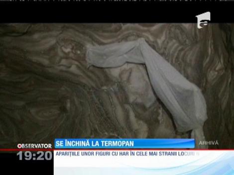 Un banal termopan a devenit icoană pentru zeci de credincioşi