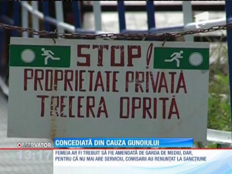 Chelneriţă din Galaţi, concediată pentru că arunca gunoiul în apele Dunării