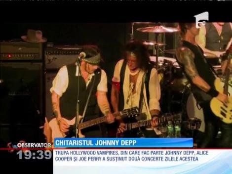 Chitaristul Johnny Depp, concerte alături de Alice Cooper şi Joe Perry