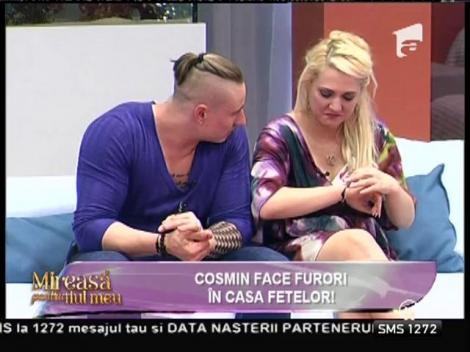 Cosmin face furori în Casa Fetelor. Mai multe fete i-au făcut curte!