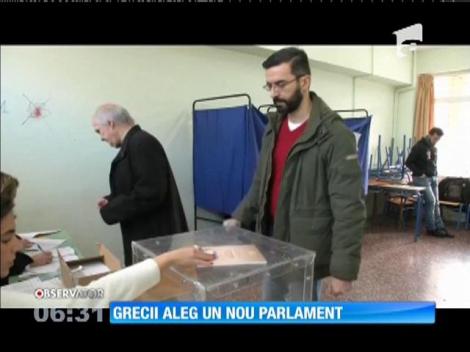 Grecii merg la urne pentru a alege un nou Parlament