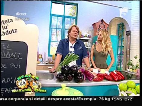 Vlăduţ, bucătarul de la Neatza, găteşte "Şniţel premiant"