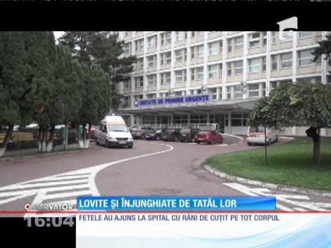 Două surori de 15 ani din Suceava, bătute şi înjunghiate de propriul tată