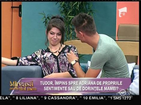 Tudor, împins în braţele Adrianei de mama lui!? Cine este femeia care i-a atras atenţia