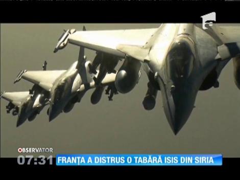Franţa a distrus o tabără ISIS din Siria