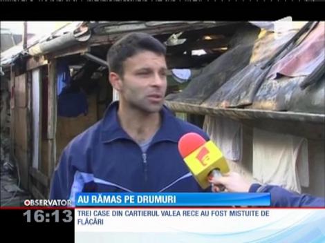 Trei familii din Tîrgu Mureş au rămas pe drumuri, după ce casele le-au fost mistuite de flăcări