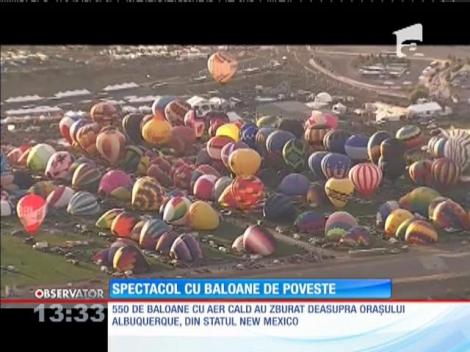 550 de baloane cu aer cald au colorat cerul unui oraş din statul New Mexico