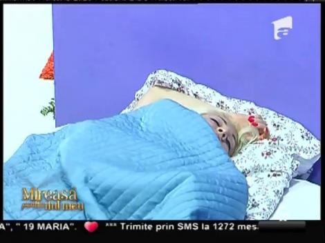 A sărutat-o pe Cassandra, deşi nu se despărţise de Crina! Cum îşi explică Cosmin gestul