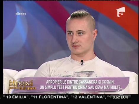 A sărutat-o pe Cassandra, dar o vrea pe Crina: "A fost doar un joc! Nu aş fi avut o relaţie cu o fată ca ea!"
