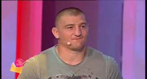 „Am învins, mamă, pentru că sunt sânge din sângele tău”! Cătălin Moroșanu are o poveste de viață cutremurătoare!