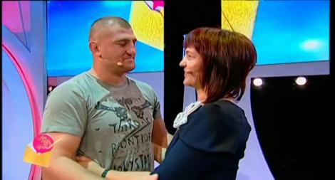 „Am învins, mamă, pentru că sunt sânge din sângele tău”! Cătălin Moroșanu are o poveste de viață cutremurătoare!