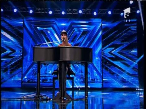Rihanna - ”Rude Boy” și David Guetta ft. Sam Martin - ”Dangerous”. Vezi interpretarea Claudiei Șuteu la X Factor!