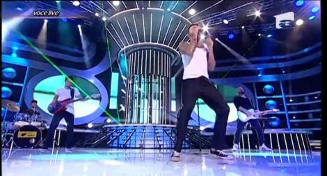 Florin Ristei se transformă în Adam Levine (Maroon 5) - "One more night"