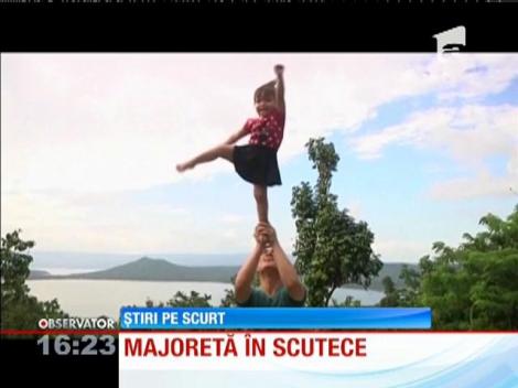 Cea mai tânără majoretă din lume abia a împlinit 2 ani!