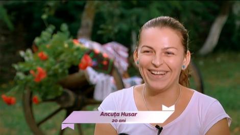 Ancuța și Dorel, doi tineri care se iubesc ca în prima zi: „Când am devenit iubiți, mă pupa într-una!”