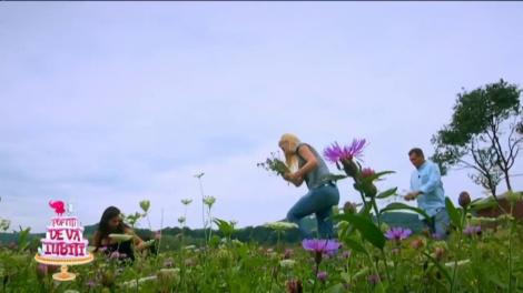 Vedetele au plecat în sat să culeagă flori