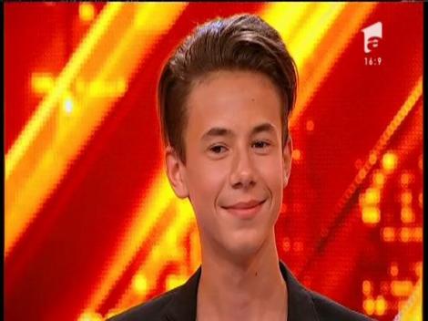 Jurizare: Adrian Istrate se califică în următoarea etapă X Factor