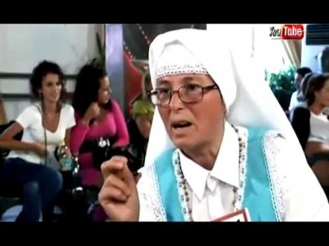 Îţi mai aduci aminte de Onorica Creţ, măicuţa cosmică de la X Factor? Ameninţările ei cutremură Pământul: "Terra este în pericol"