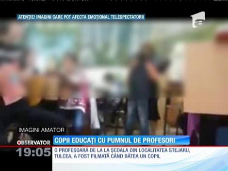 O profesoară din Tulcea a fost filmată când lovea fără milă un copil, în faţa clasei