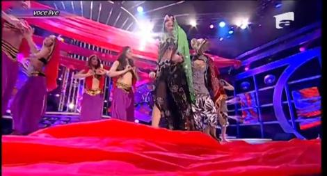 Andreea Antonescu se transformă în Naarghita - "Chal, chal mere saathi"