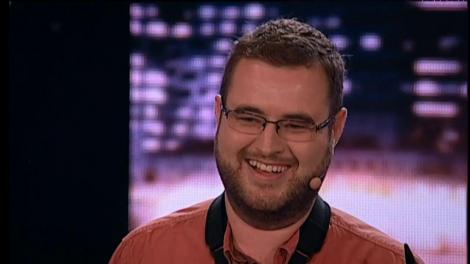 Andra Chițu și Taz, un câine din rasa Yorkshire Terrier, nu stârnește nicio emoție pe chipul juraților