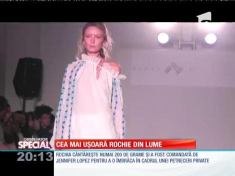 SPECIAL! Cea mai uşoară rochie din lume