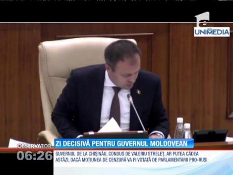 Guvernul de la Chişinău ar putea cădea astăzi