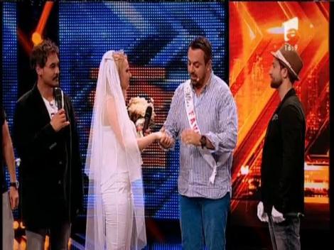 Dani Oțil a făcut nunta! S-a căsătorit pe scena X Factor