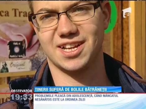 Tot mai mulţi tineri ajung la urgenţe, în special cu dureri de stomac!