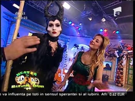 Videoclip! Roxana Nemeş - "Love is the way"