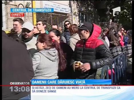 Zeci de oameni au mers la centrul de transfuzii ca să doneze sânge
