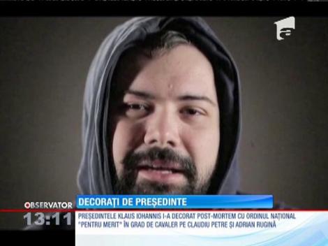Preşedintele Klaus Iohannis i-a decorat post-mortem pe Claudiu Petre şi Adrian Rugină