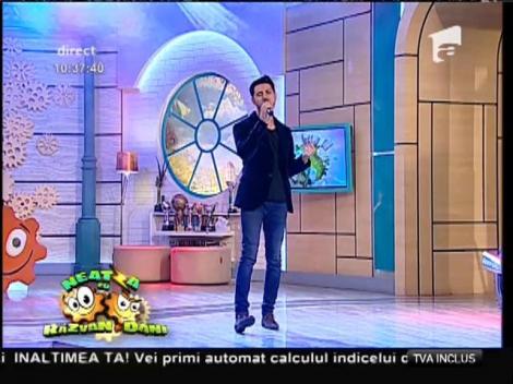 Adi Cristescu: "One by one"