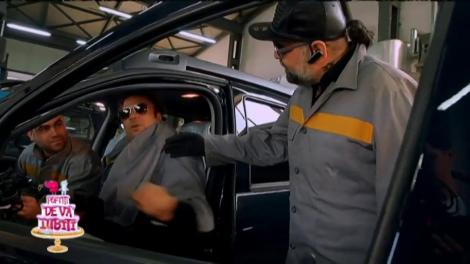 Vedetele au făcut show la un service auto