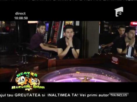 Noaptea Târziu: "Rup în două ruleta"